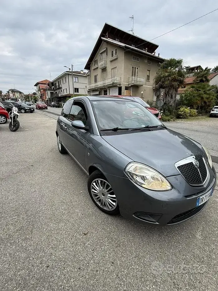 Usata Lancia Ypsilon 60 CV (44 kW) 2008 Utilitaria