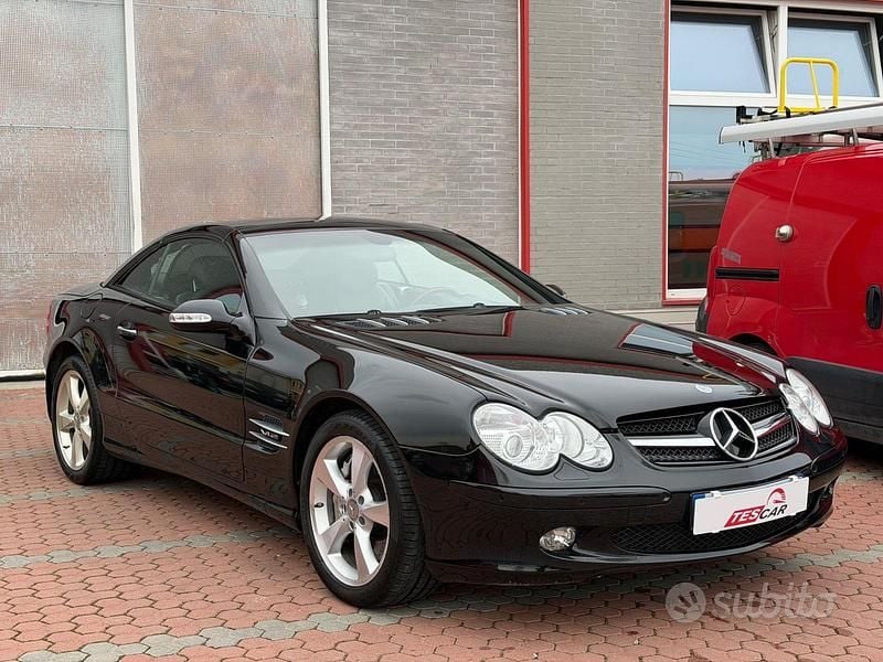 Usata Mercedes SL500 500 CV (367 kW) 2003 Nero Cabrio