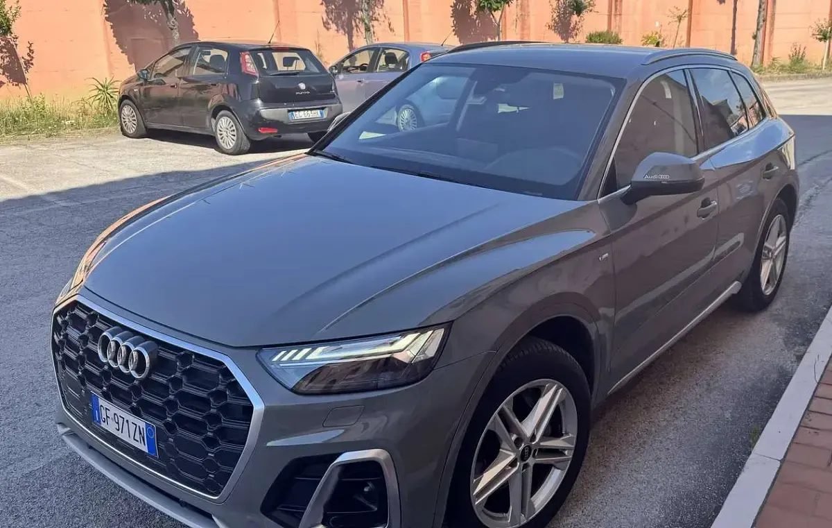 Usata Audi Q5 S-Line 204 CV (150 kW) 2021 Grigio SUV