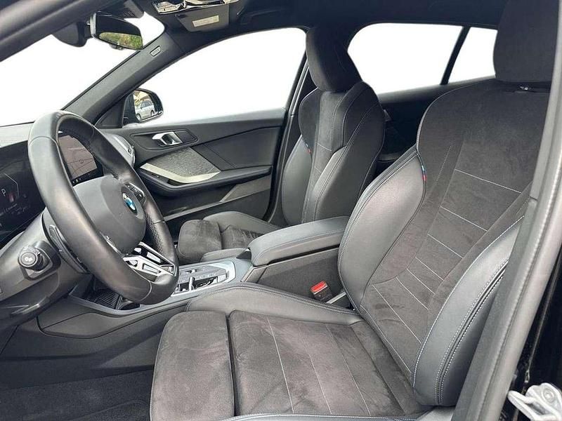 Usata BMW 118 Comfort Edition 150 CV (110 kW) 2024 Black sapphire metallizzato Utilitaria