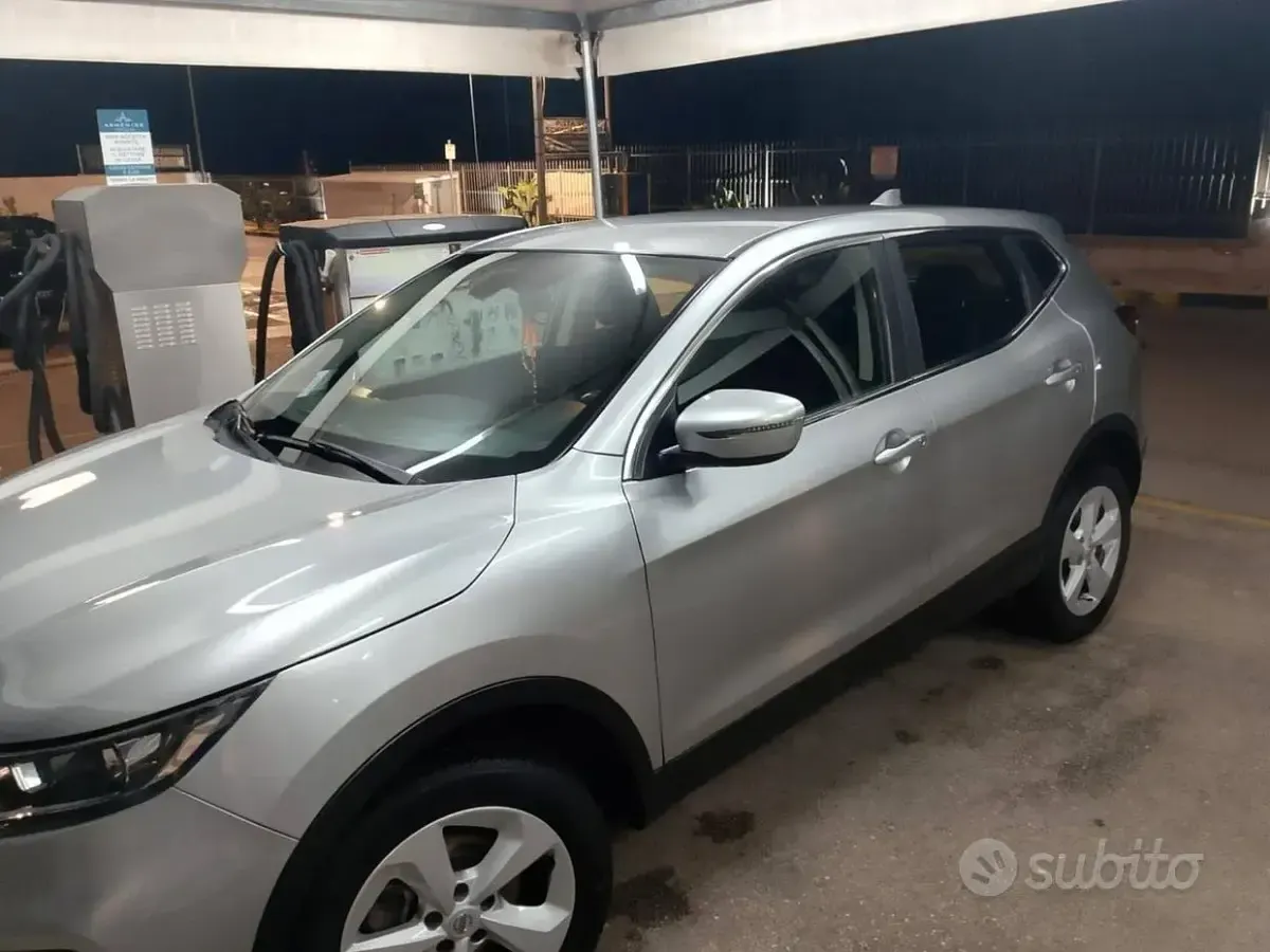 Usata Nissan Qashqai 116 CV (85 kW) 2020 Grigio SUV