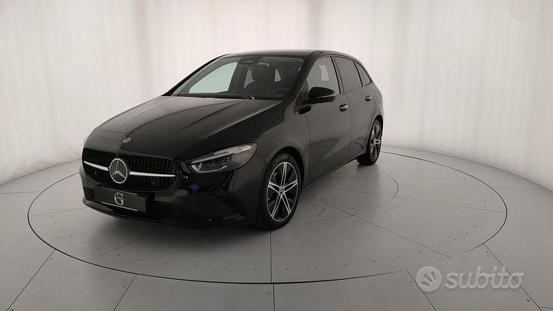 Usata Mercedes B200 Advanced Plus 150 CV (110 kW) 2024 Nero Monovolume