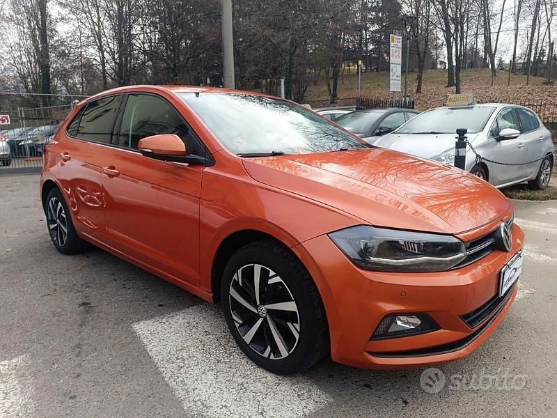 Usata VW Polo Comfortline 75 CV (55 kW) 2018 Arancione Berlina
