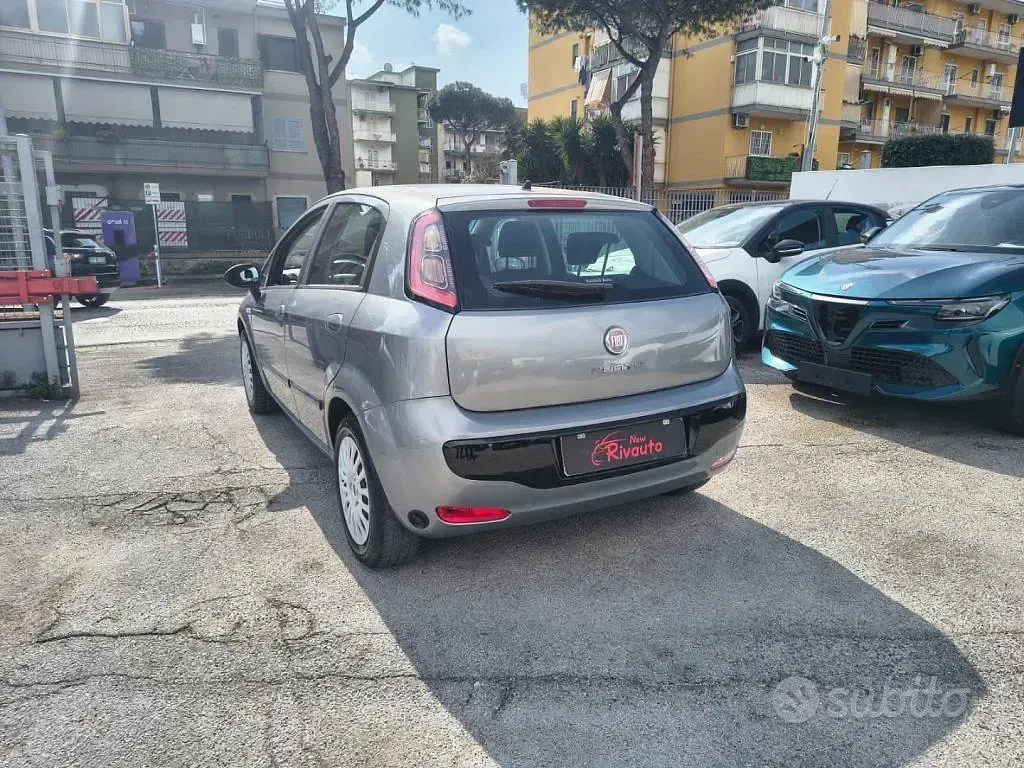 Usata Fiat Punto Evo Dynamic 69 CV (50 kW) 2010 Grigio Utilitaria