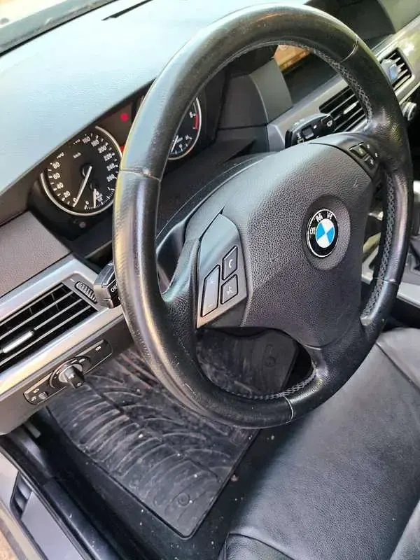 Usata BMW 520 163 CV (119 kW) 2008 Grigio Station wagon