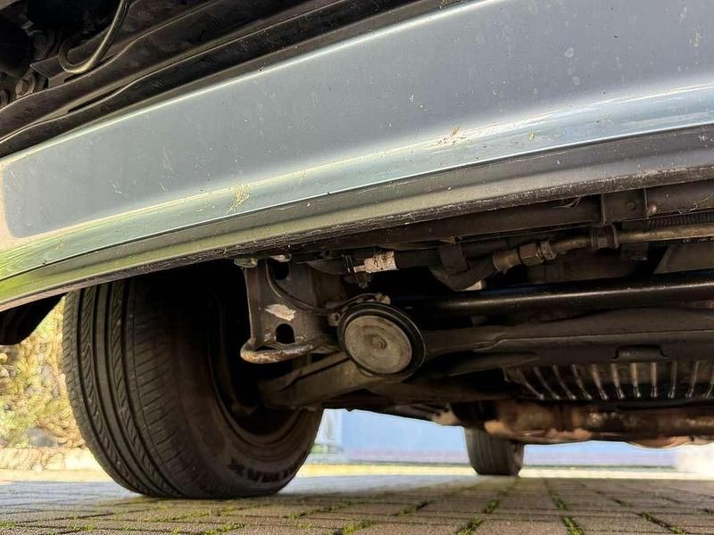 Usata Mercedes 560 242 CV (177 kW) 1987 Blu/azzurro Cabrio