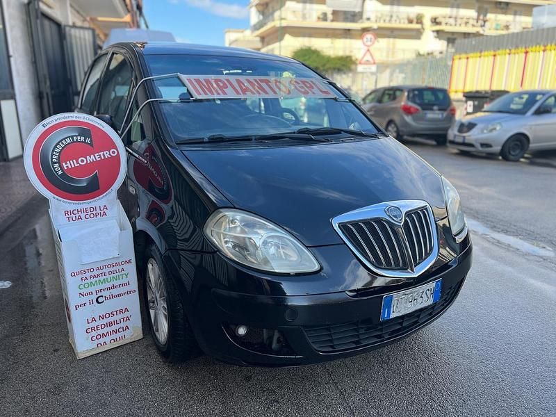Nero Usata 2010 Lancia Musa Monovolume | 1999 € - Immagine 1/4