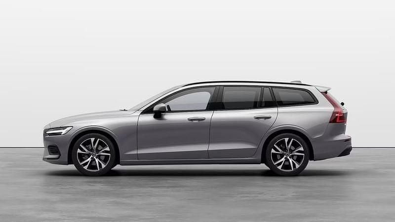 Nuova Volvo V60 Core 197 CV (144 kW) 2026 Grigio Station wagon