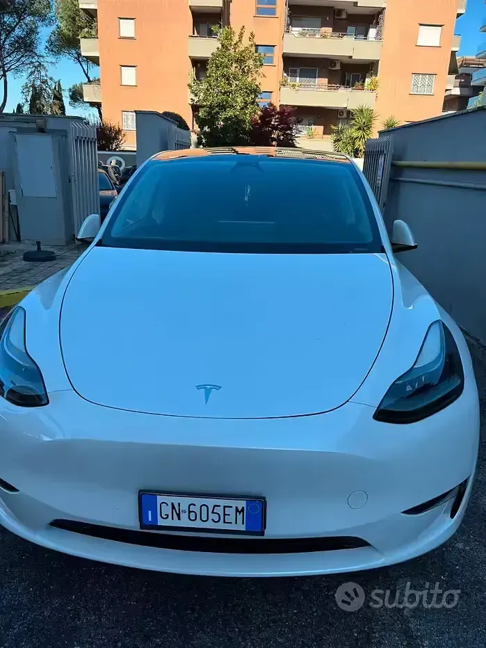 Usata Tesla Model Y Long Range AWD 152 kW (208 CV) 2023 Bianco SUV