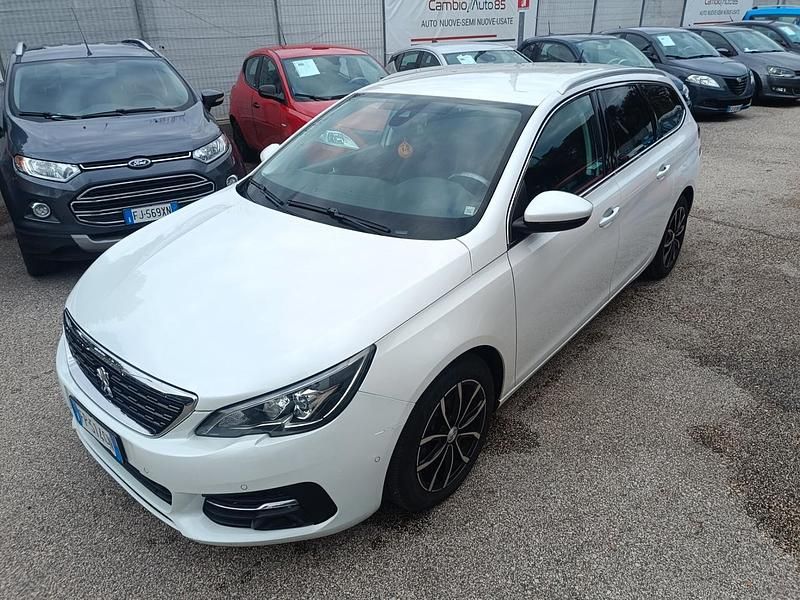 Usata Peugeot 308 Business-Line 119 CV (87 kW) 2018 Bianco Berlina