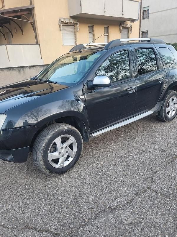 Usata Dacia Duster 105 CV (77 kW) 2012 Nero SUV