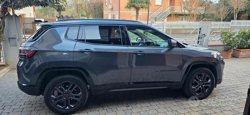 Usata Jeep Compass 131 CV (96 kW) 2021 Grigio SUV