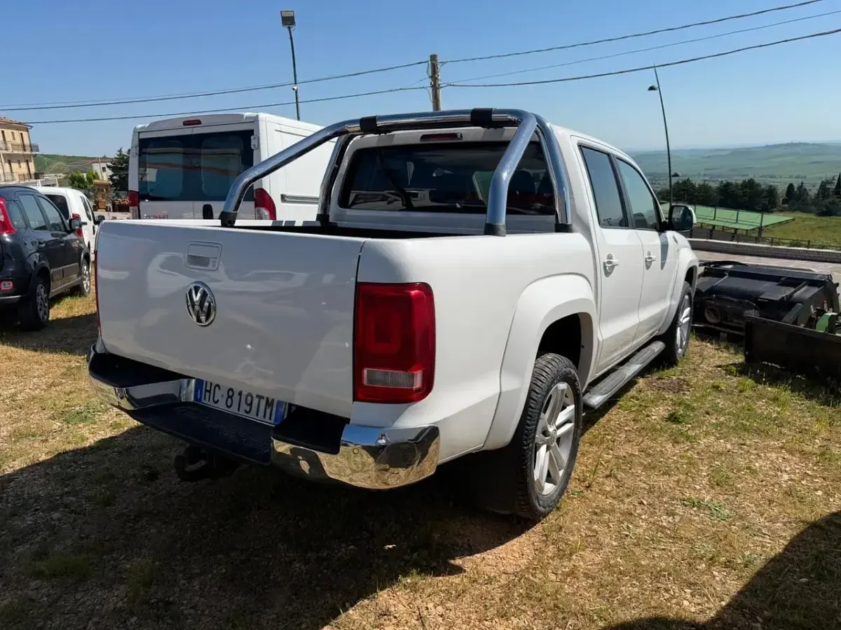 Usata VW Amarok 140 CV (102 kW) 2014 Bianco Pick-up