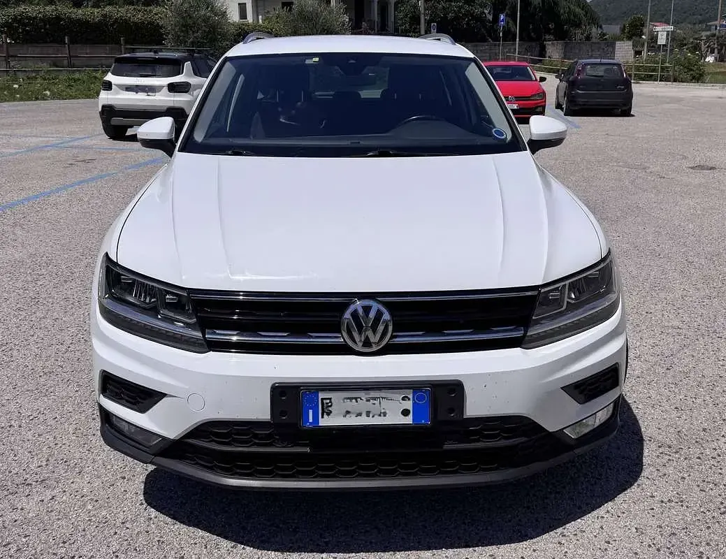 Usata VW Tiguan Business 150 CV (110 kW) 2017 Bianco SUV