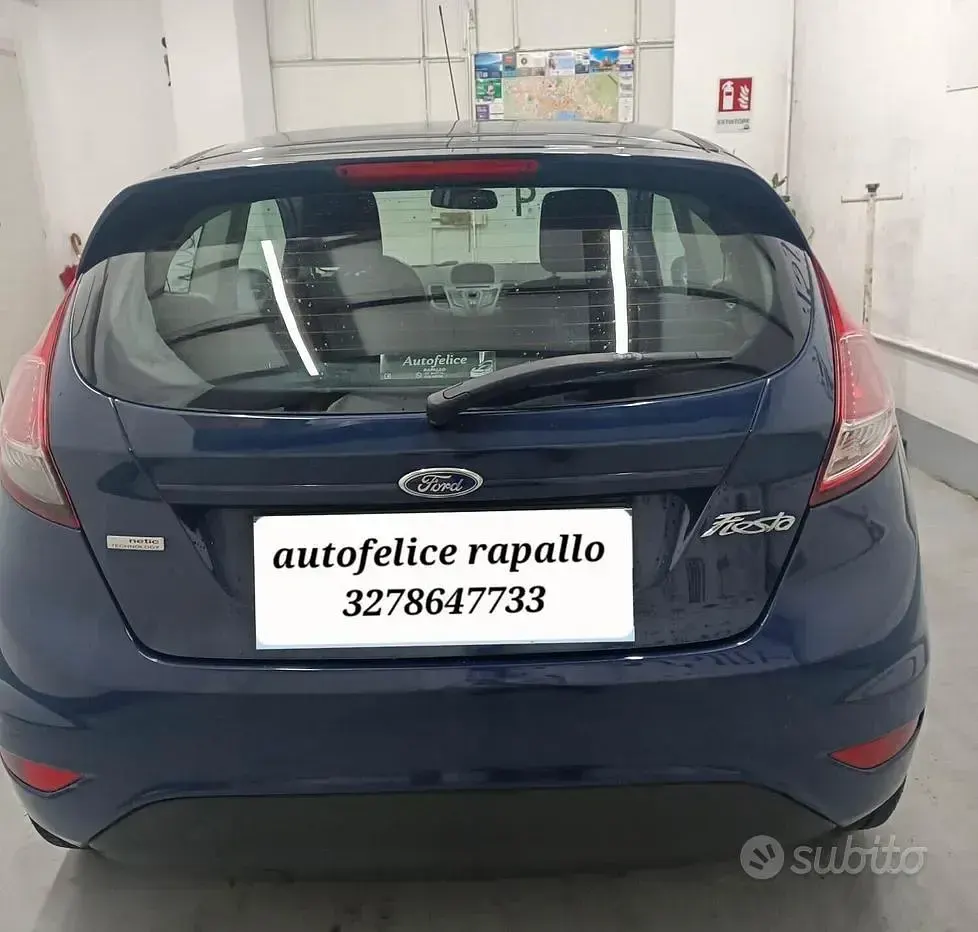 Usata Ford Fiesta Titanium 80 CV (58 kW) 2013 Blu Berlina