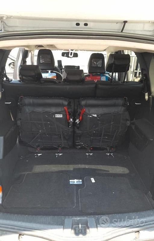 Usata Dacia Jogger 110 CV (80 kW) 2023 Bianco Monovolume