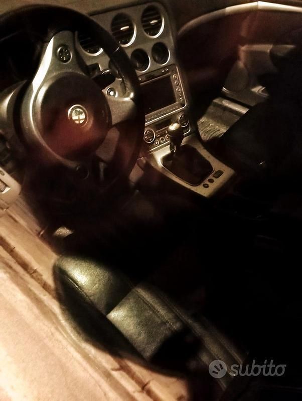 Usata Alfa Romeo 159 150 CV (110 kW) 2006 Blu Berlina