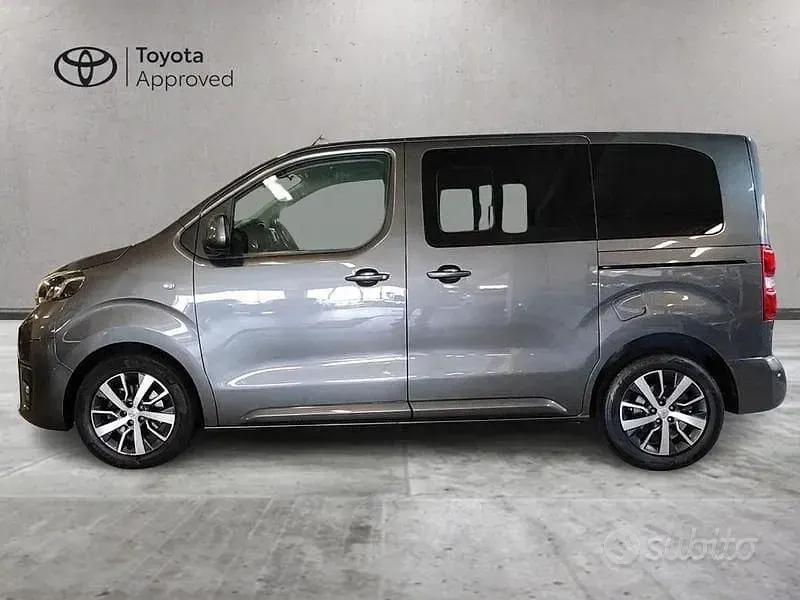 Usata Toyota Proace Verso City 131 CV (96 kW) 2022 Grigio Station wagon