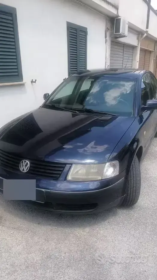 Usata VW Passat 110 CV (80 kW) 1999 Viola Berlina
