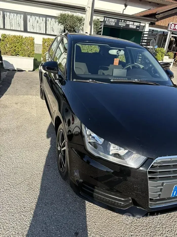 Usata Audi A1 90 CV (66 kW) 2021 Nero SUV