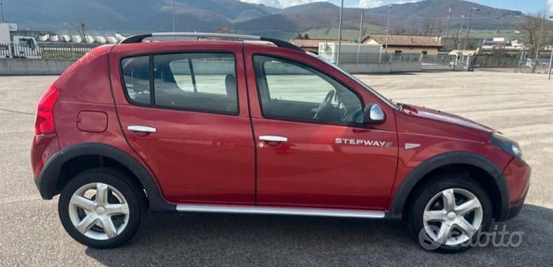 Usata Dacia Sandero Stepway 2012 Berlina