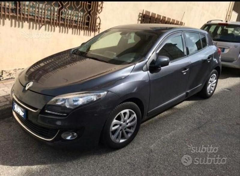 Usata 2013 Renault Mégane Tre volumi | 6600 € (Cara) - Immagine 1/4