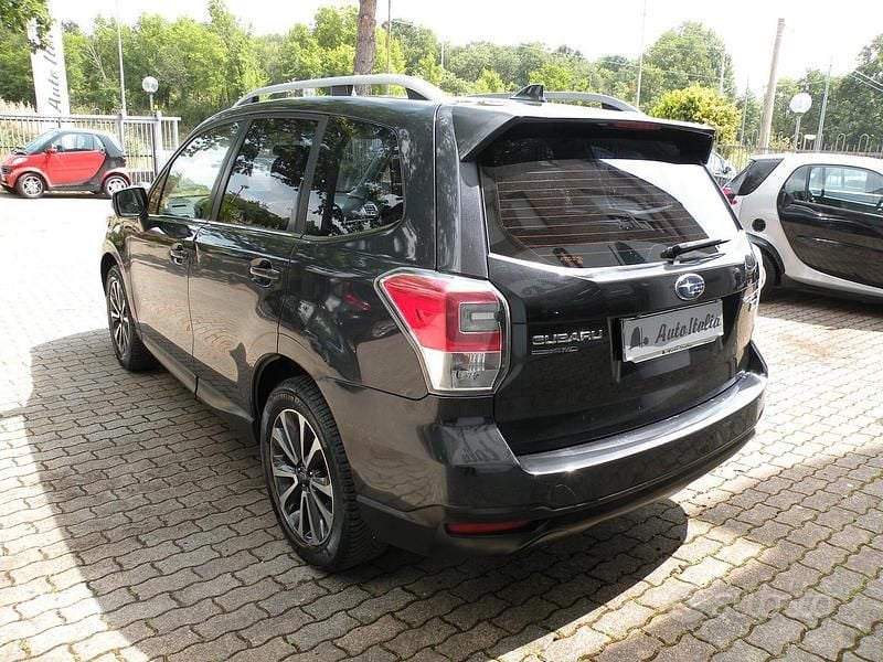 Usata Subaru Forester 150 CV (110 kW) 2017 Grigio SUV