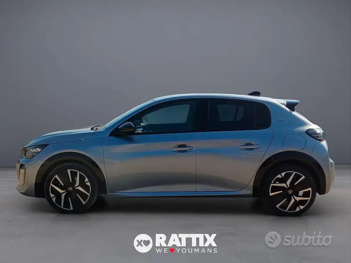 Usata Peugeot 208 GT 136 CV (100 kW) 2024 Grigio artense Utilitaria