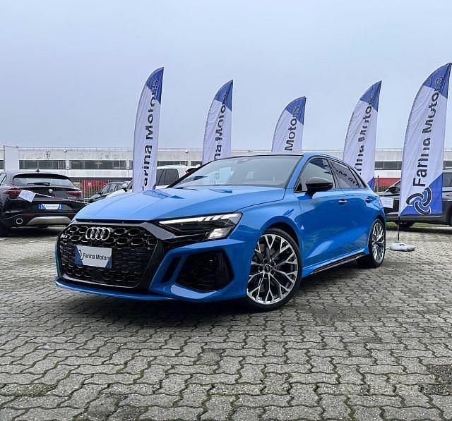 Usata Audi RS3 400 CV (294 kW) 2023 Blu Berlina