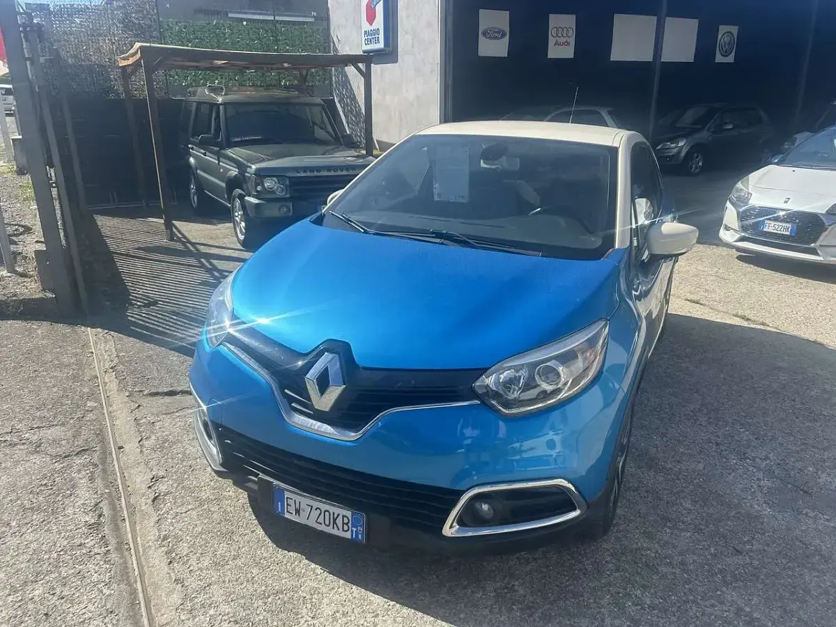 Usata Renault Captur 90 CV (66 kW) 2014 Blu/azzurro SUV