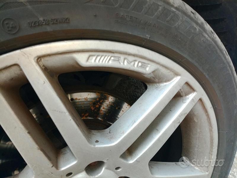 Bianco Usata 2010 Mercedes C250 AMG Tre volumi | 3800 € (Ottimo prezzo) - Immagine 1/4