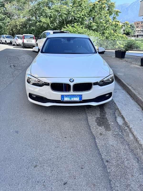 Usata BMW 318 Sport Line 150 CV (110 kW) 2015 Station wagon