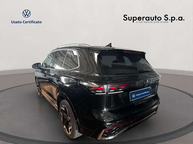 Usata VW Tiguan R-line 150 CV (110 kW) 2025 Nero SUV