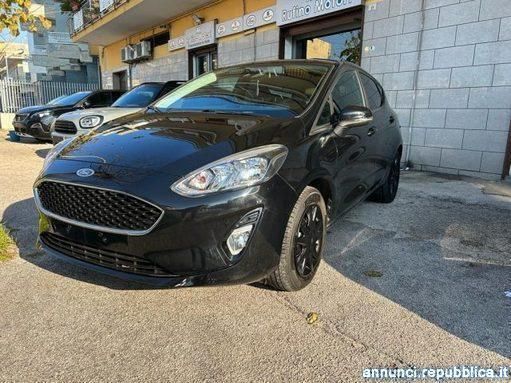 Nero metallizzato Usata 2019 Ford Fiesta Titanium Due volumi | 10.499 € (Buon prezzo) - Immagine 1/4