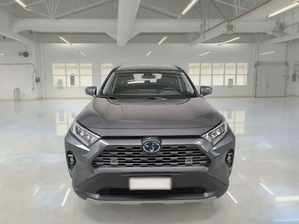 Usata Toyota RAV4 Hybrid 178 CV (130 kW) 2022 Grigio SUV