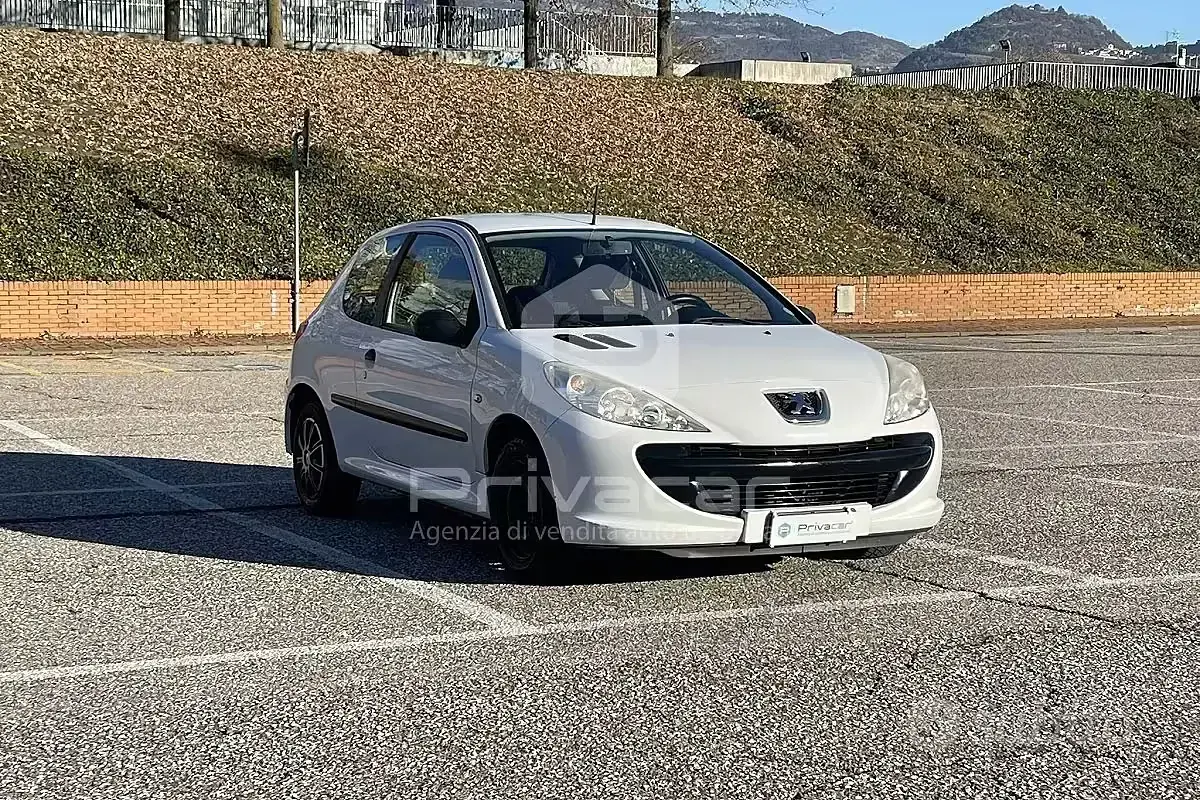 Usata Peugeot 206+ 60 CV (44 kW) 2010 Bianco Utilitaria