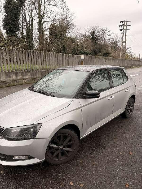 Usata Skoda Fabia Ambition 60 CV (44 kW) 2017 Grigio Berlina