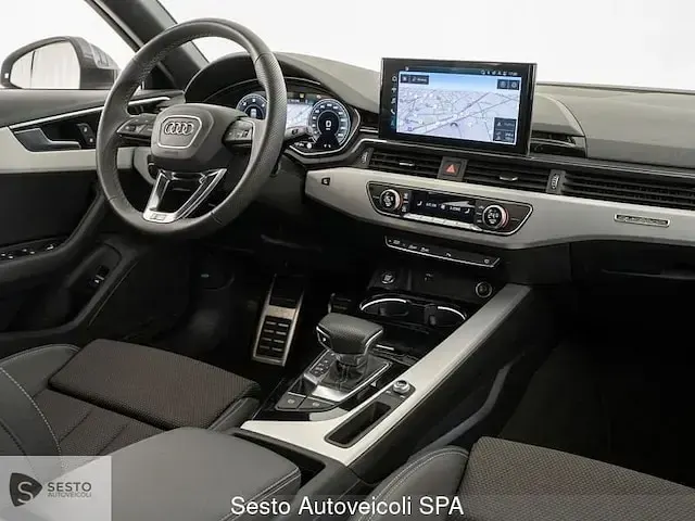 Usata Audi A4 S-Line 204 CV (150 kW) 2024 Grigio Station wagon