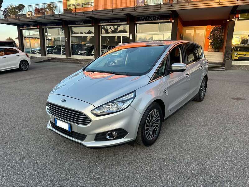 Grigio Usata 2019 Ford S-MAX Business Edition Monovolume | 20.700 € (Buon prezzo) - Immagine 1/4
