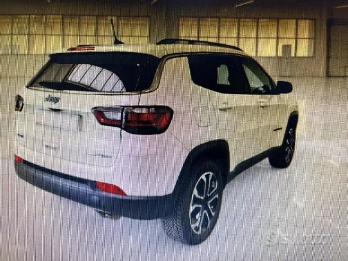 Usata Jeep Compass Limited 131 CV (96 kW) 2021 Vari colori SUV