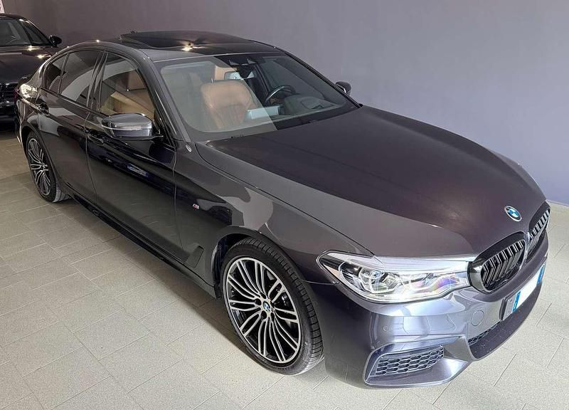 Usata BMW 520 M Sport 190 CV (139 kW) 2019 Sophistograu brillanteffekt Berlina