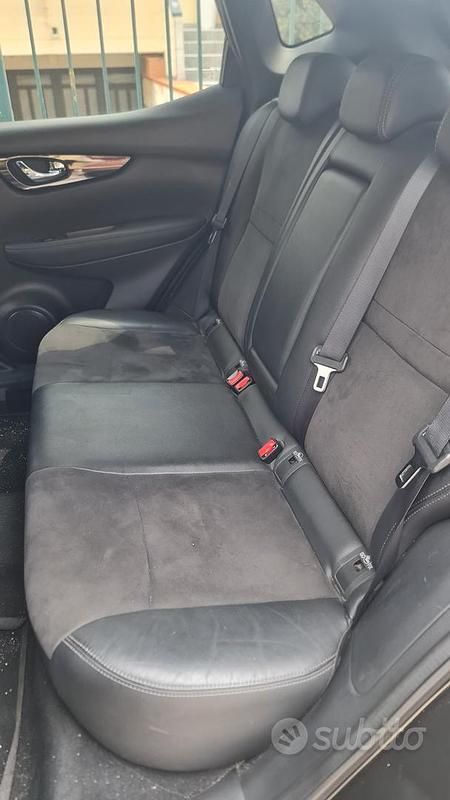 Usata Nissan Qashqai 2017 Nero SUV