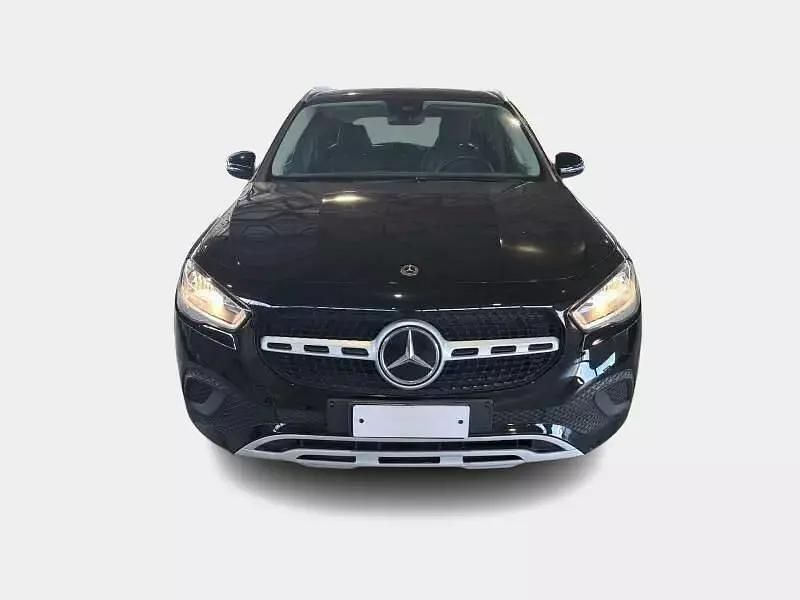 Usata Mercedes GLA180 Business 115 CV (84 kW) 2022 SUV