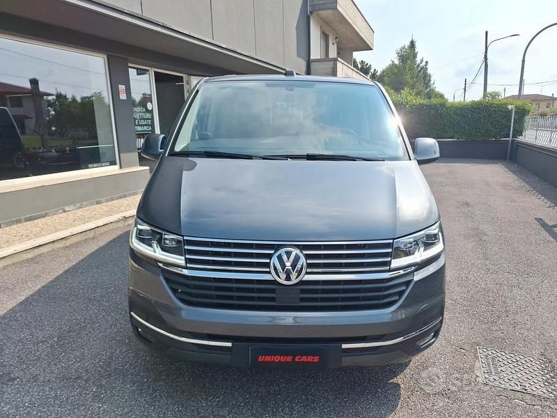 Usata VW Caravelle Comfortline 150 CV (110 kW) 2020 Grigio Monovolume