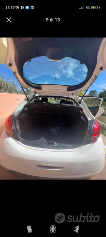 Usata Peugeot 208 75 CV (55 kW) 2015 Utilitaria