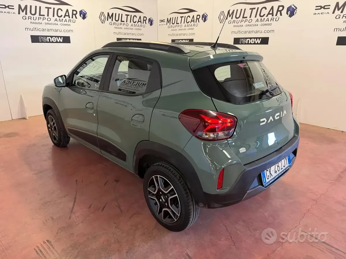 Usata Dacia Spring Expression 18 kW (25 CV) 2023 Verde Utilitaria