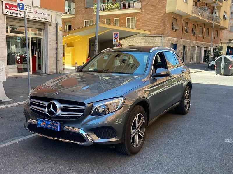 Grigio Usata 2019 Mercedes GLC250 SUV | 24.990 € (Super prezzo) - Immagine 1/4