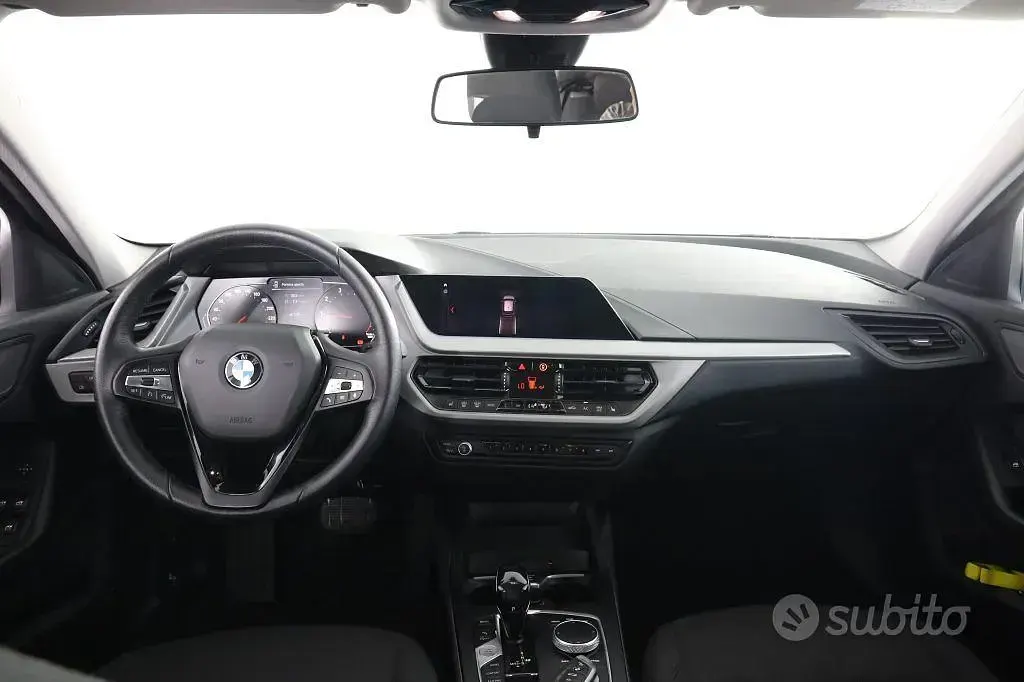Usata BMW 118 Advantage 140 CV (102 kW) 2020 Nero Berlina