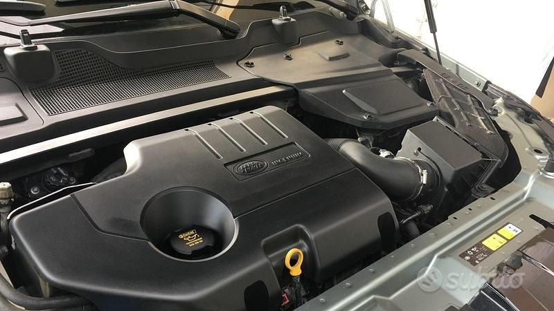 Usata Land Rover Discovery Sport HSE 180 CV (132 kW) 2017 Grigio SUV