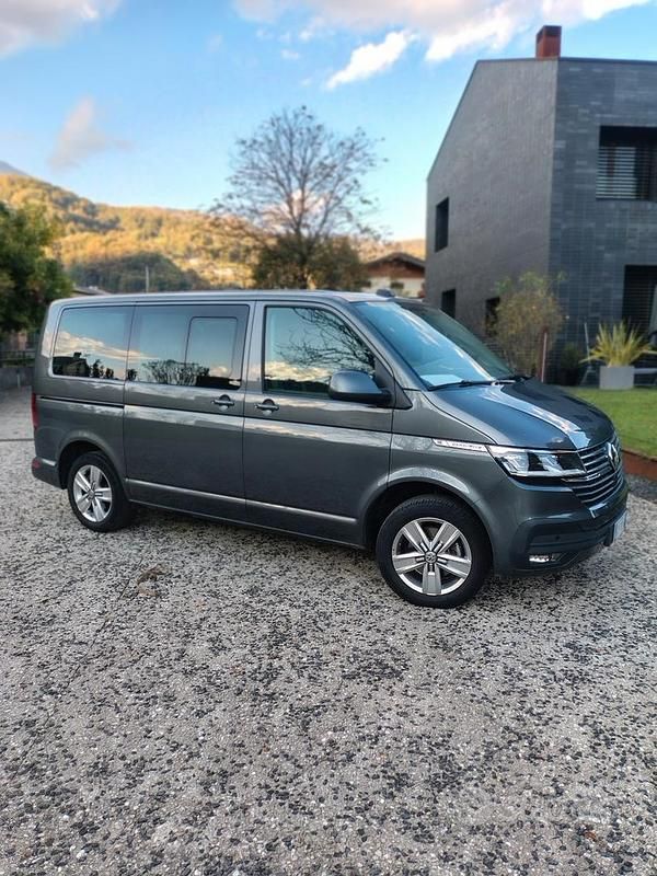 Usata VW Caravelle 151 CV (111 kW) 2023 Monovolume